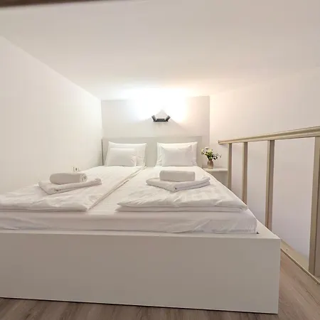 Lägenhet Rumbach 1 Budapest