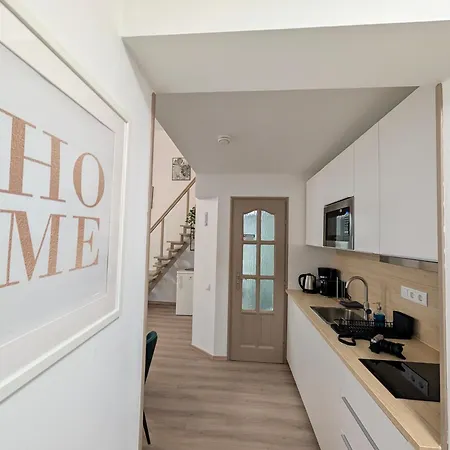 Rumbach 1 * بودابست